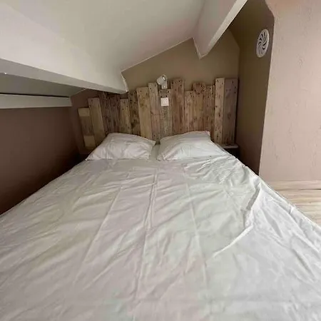 Apartment T2 Mezzanine 300m *